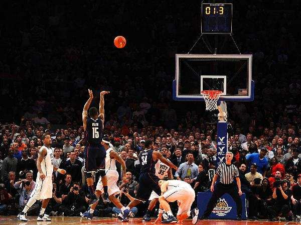 世界杯震撼一幕：孙颖莎让分全场掌声，赛场对手忍不住竖大拇指